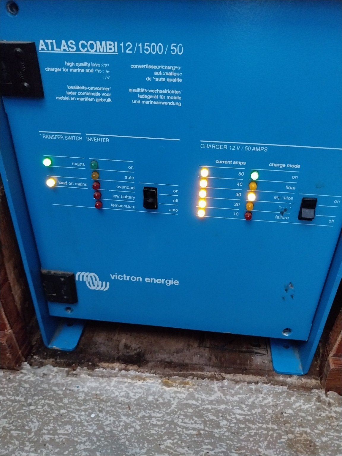 Victron Atlas Combi 12/1500/50 – omvormer/lader – 12V 1500W, Ophalen, Overige typen