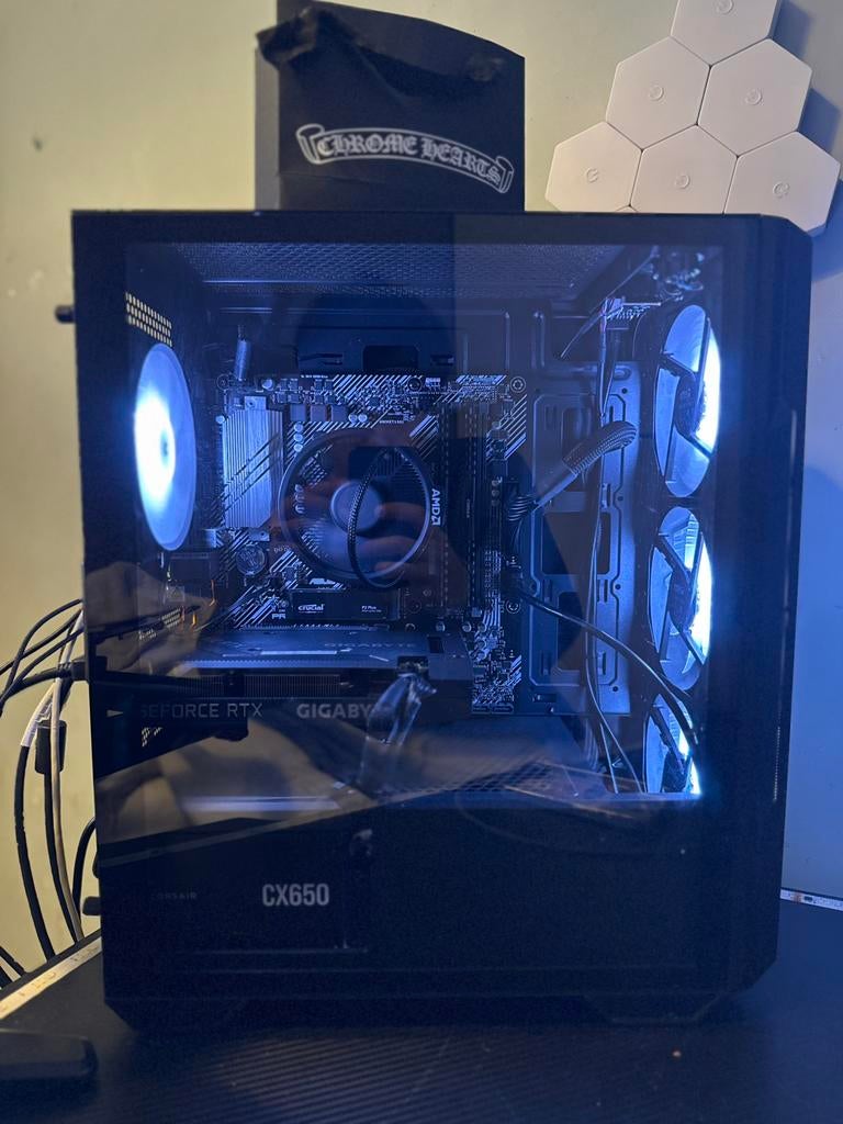 High End Gaming Pc RTX 3060 - Ryzen 5 5600X + 165hz Monitor, Computers en Software, Desktop Pc's, Zo goed als nieuw, Gaming, SSD