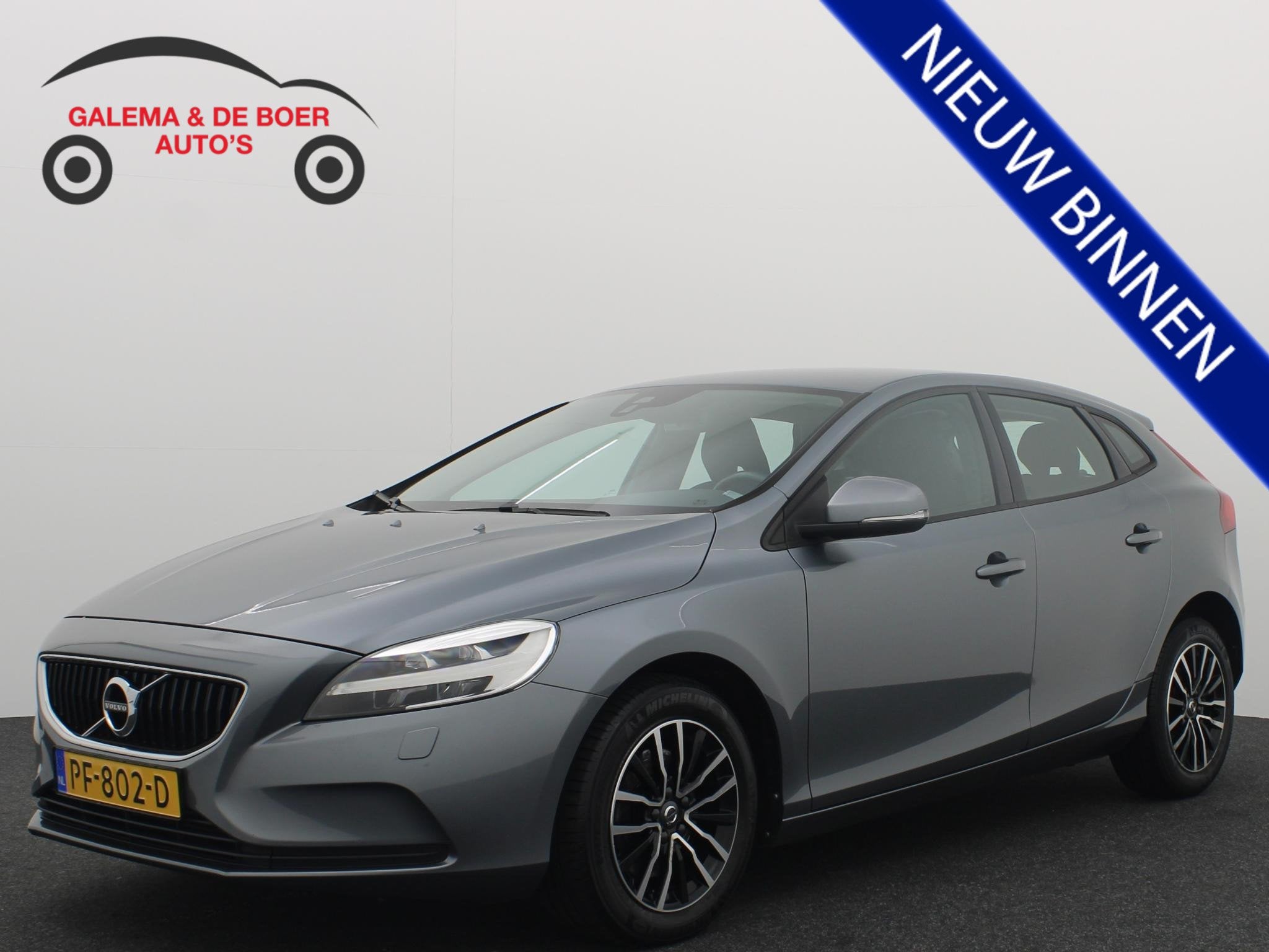 Volvo V40 2.0 T2 Nordic+ FULL LED / STANDKACHEL / STOELVERW, Voorwielaandrijving, Dealer onderhouden, Gebruikt, Euro 6