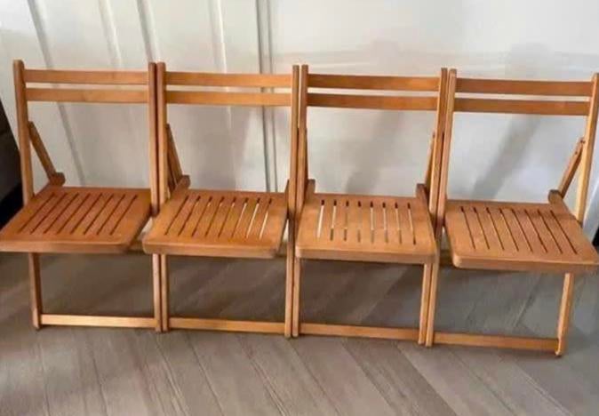 Set van vintage 4 klapstoelen van hout, Ophalen, Zo goed als nieuw, Bruin, Hout