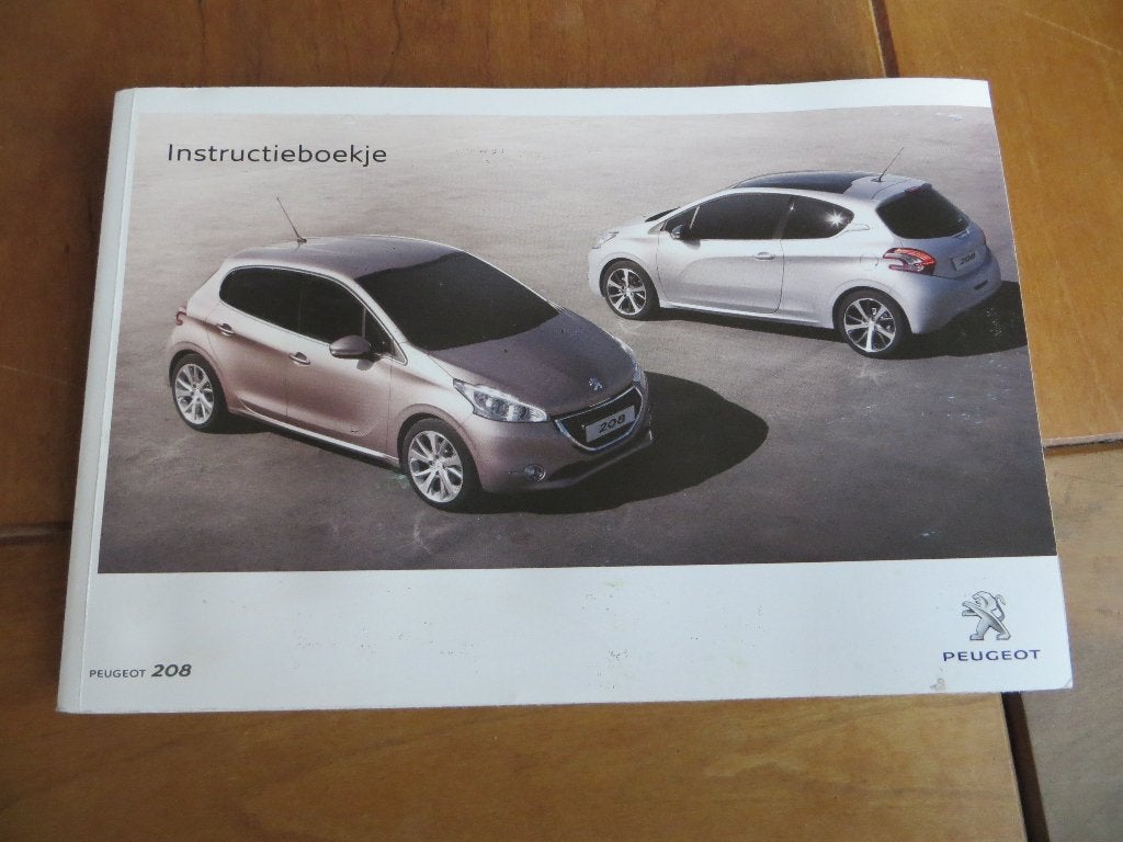 Instructieboek Peugeot 208 2012 incl. audio / navigatie, Auto diversen, Ophalen of Verzenden