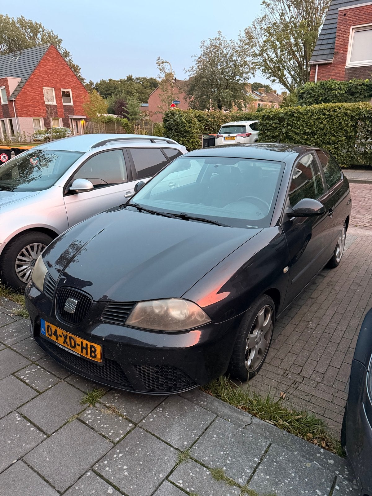 Seat Ibiza 1.4 16V 63KW 3DRS 2007 Zwart, Voorwielaandrijving, 15 km/l, 40 €/maand, 4 cilinders