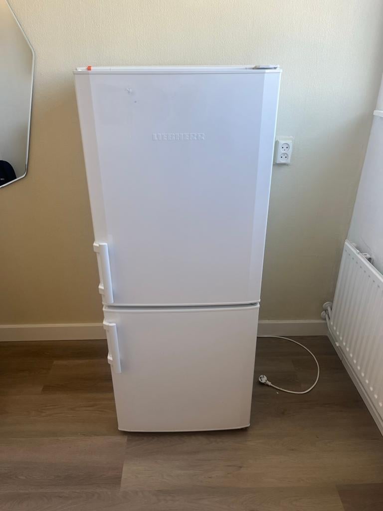 Koelvriescombinatie - Wit, Witgoed en Apparatuur, Ophalen, 150 tot 200 liter, Gebruikt, Met aparte vriezer
