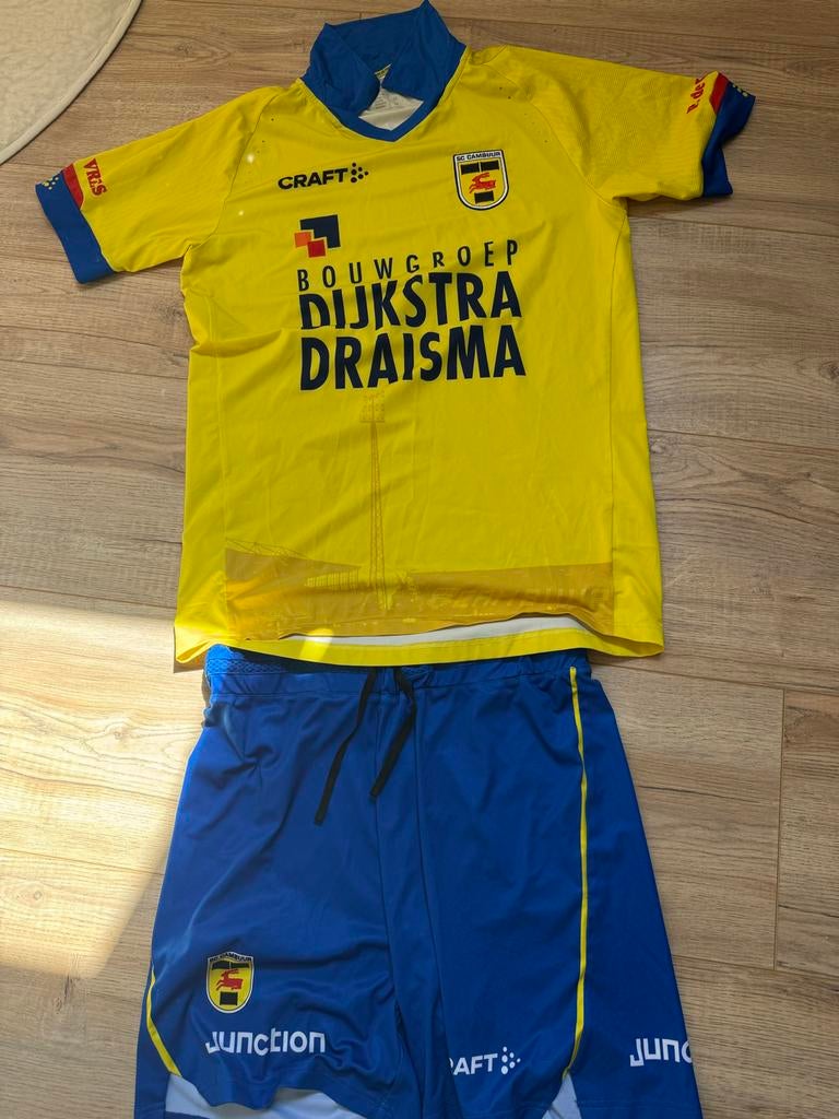 Cambuur Kledingpakket Maat M: Shirt, Broekje, Sweater & Trai, Maat M, Ophalen of Verzenden, Zo goed als nieuw, Set