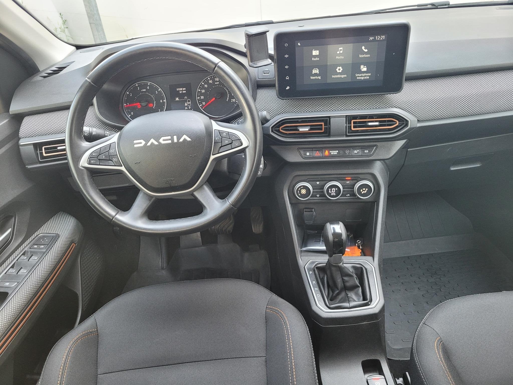 Dacia Sandero Stepway 1.0 TCe 90 Comfort | Automaat | Hoge Z, Stof, Met garantie (alle), Wit, 91 pk