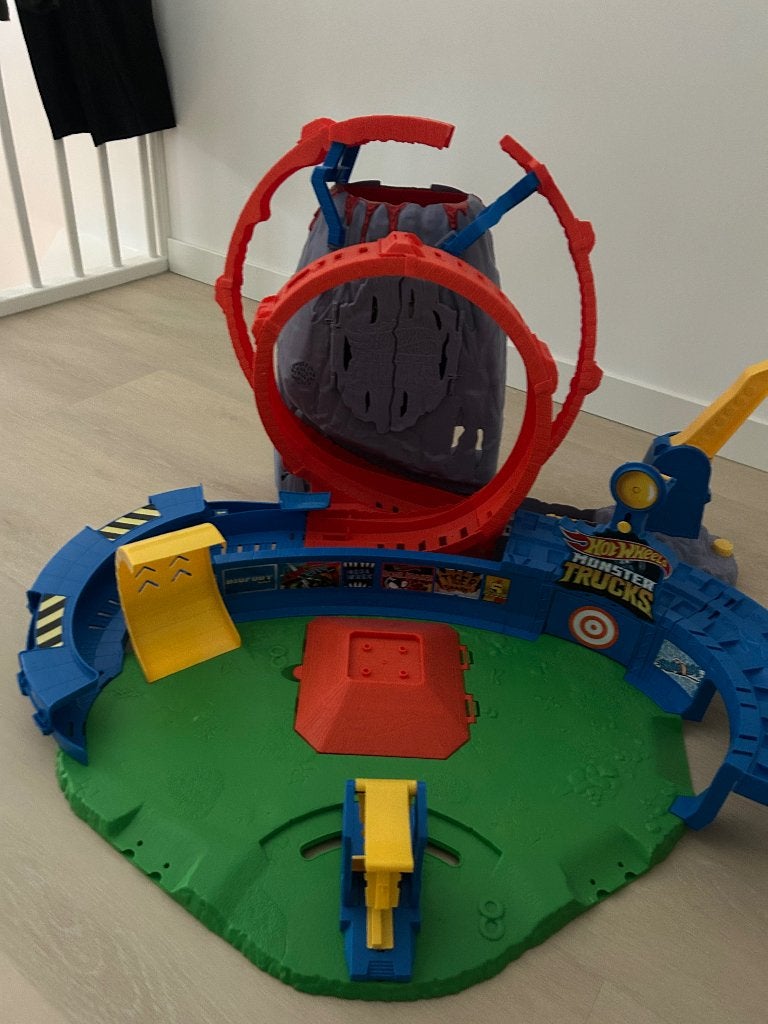 Hot wheels Dino racebaan met geluid, Kinderen en Baby's, Speelgoed | Racebanen, Ophalen of Verzenden, Zo goed als nieuw, Hot Wheels
