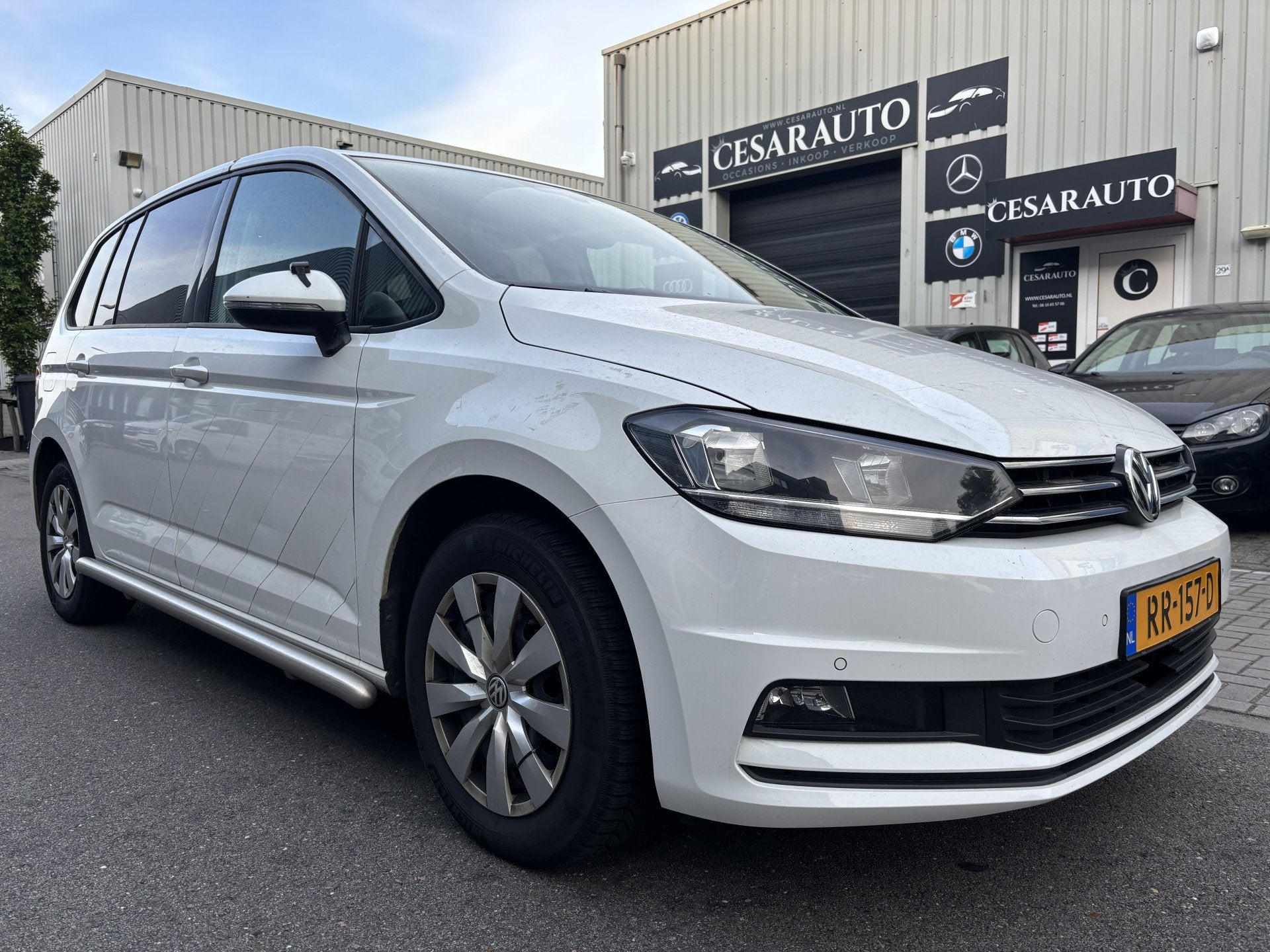 Volkswagen Touran 2.0 TDI SCR AUTOMAAT / DEALERONDERHOUDEN, Stof, 4 cilinders, 150 pk, Wit