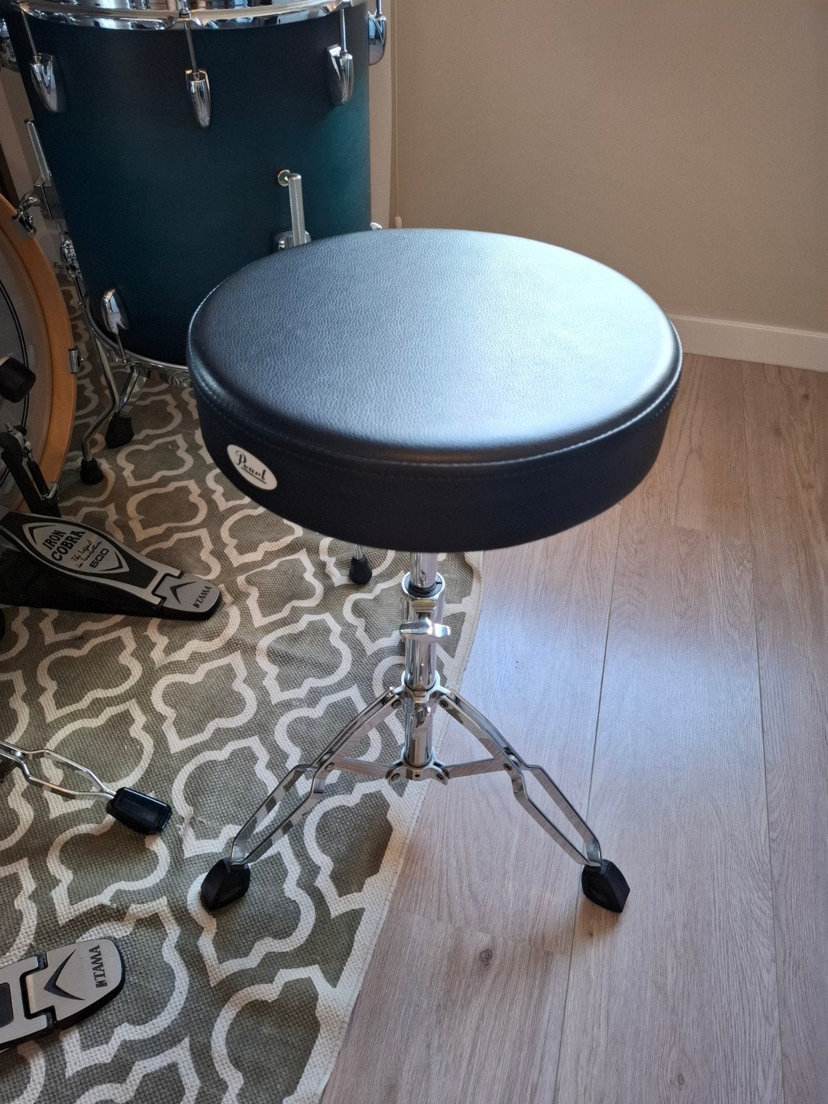Pearl D-790 Drum Throne, nieuwprijs €89, Muziek en Instrumenten, Ophalen, Zo goed als nieuw, Pearl