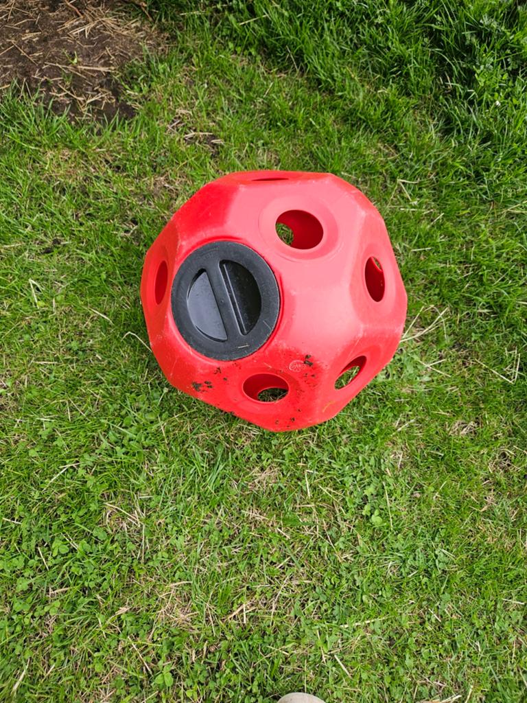 2 kerbl hooi ballen, Ophalen, Zo goed als nieuw, Recreatie