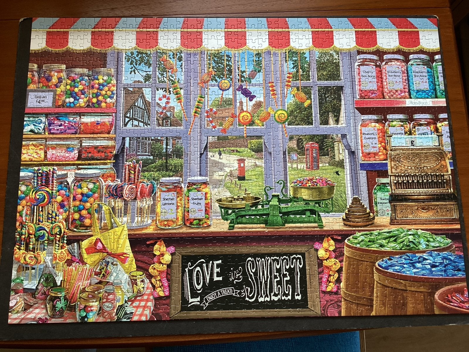 Falcon de luxe Sidney's Sweet Shoppe 1000 stukjes, Ophalen of Verzenden, 500 t/m 1500 stukjes, Gebruikt, Legpuzzel