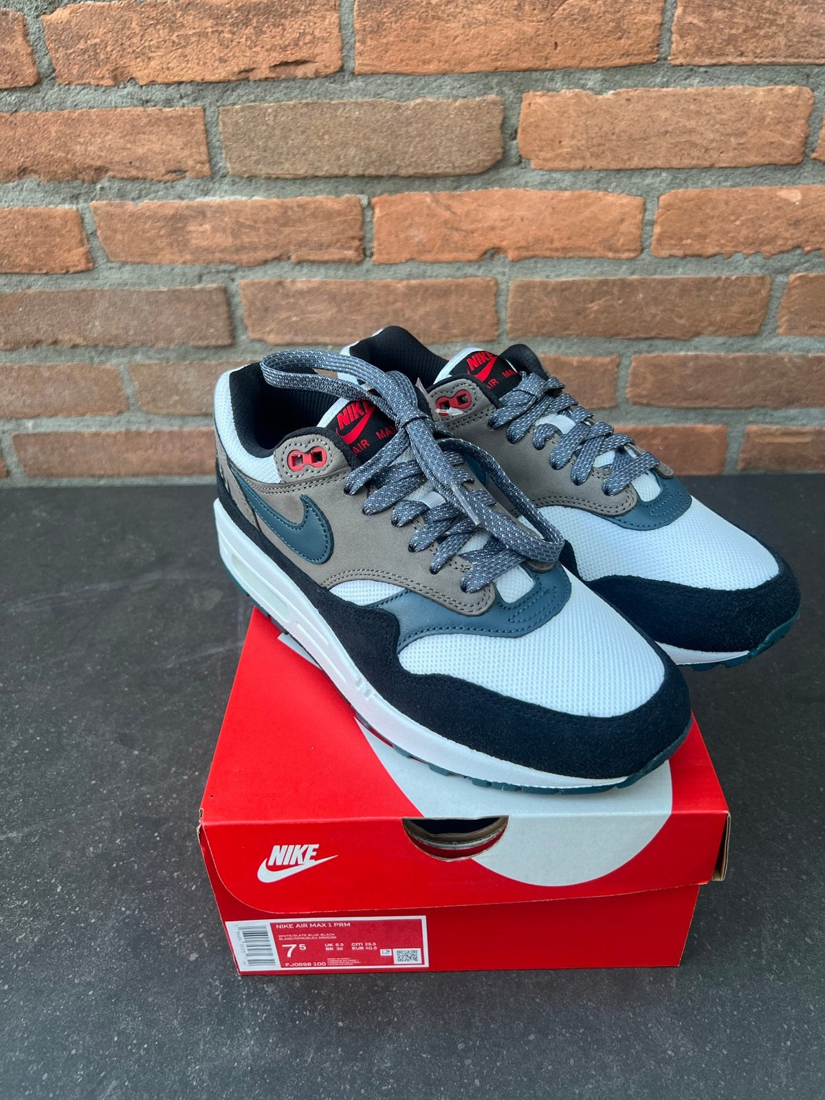 Nike Air Max 1 PRM - White/Slate Blue/Black, Ophalen of Verzenden, Nieuw, Overige kleuren, Sneakers of Gympen