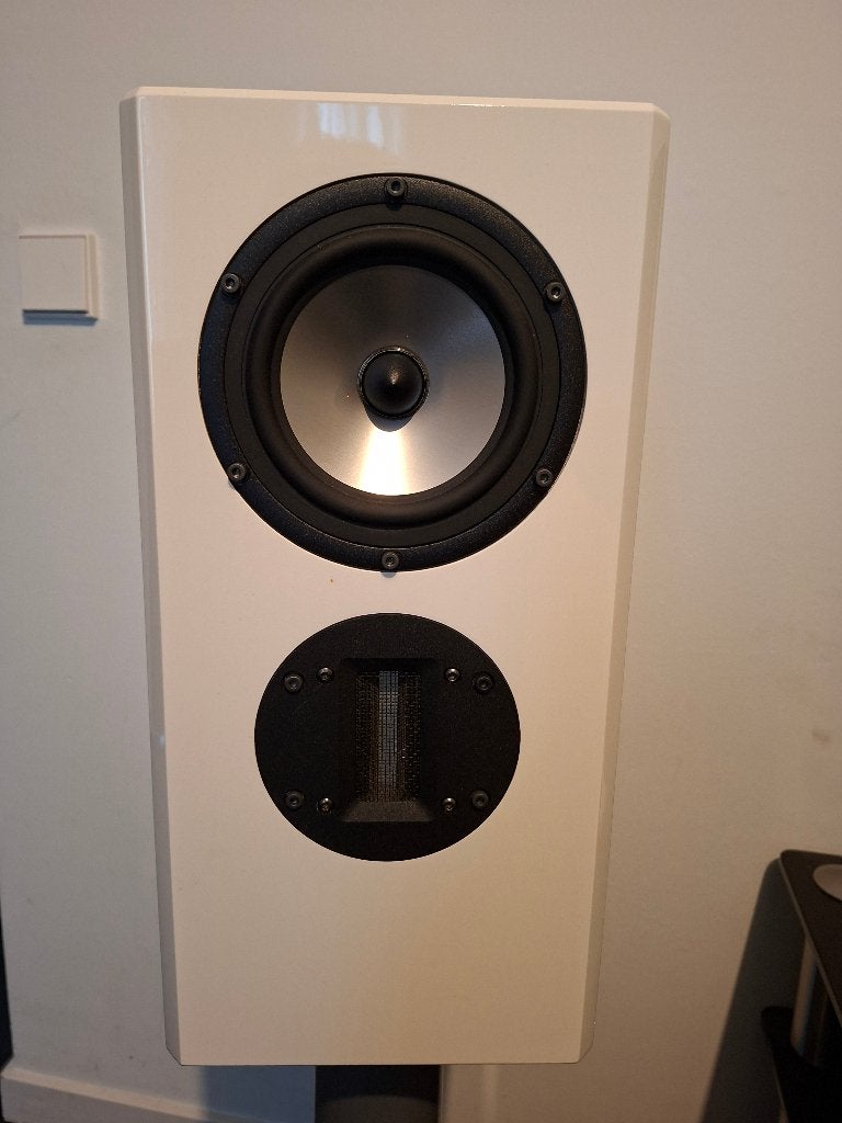 Xanadu HRS 10 hoogglans wit i.z.g.st. (opvolger AW11), Stereo speakers, Zo goed als nieuw, 60 tot 120 watt, Ophalen