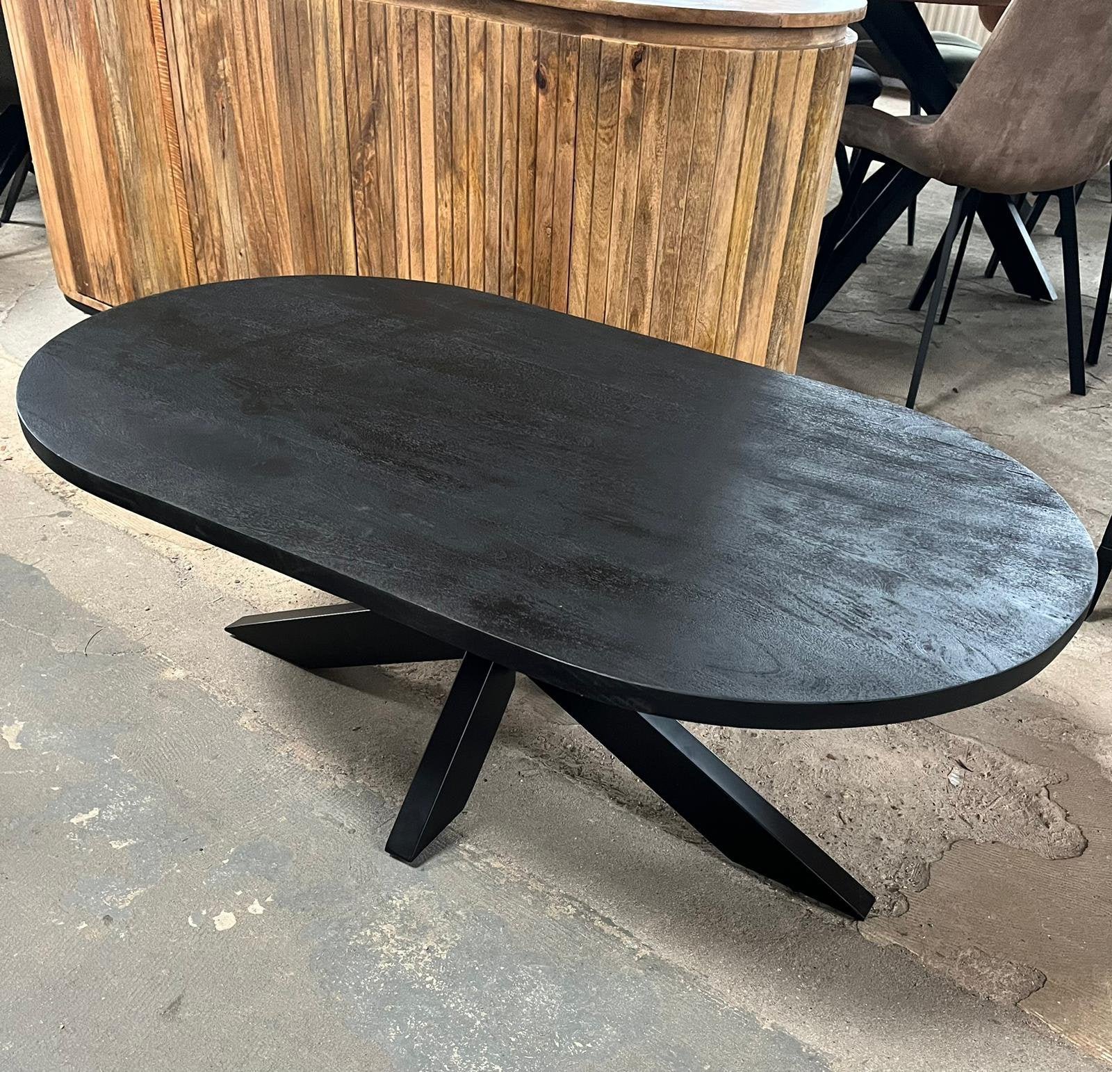 Magazijn leegverkoop salontafel deens ovaal zwart mangohout, Hout, Zwart, Nieuw, Ophalen of Verzenden