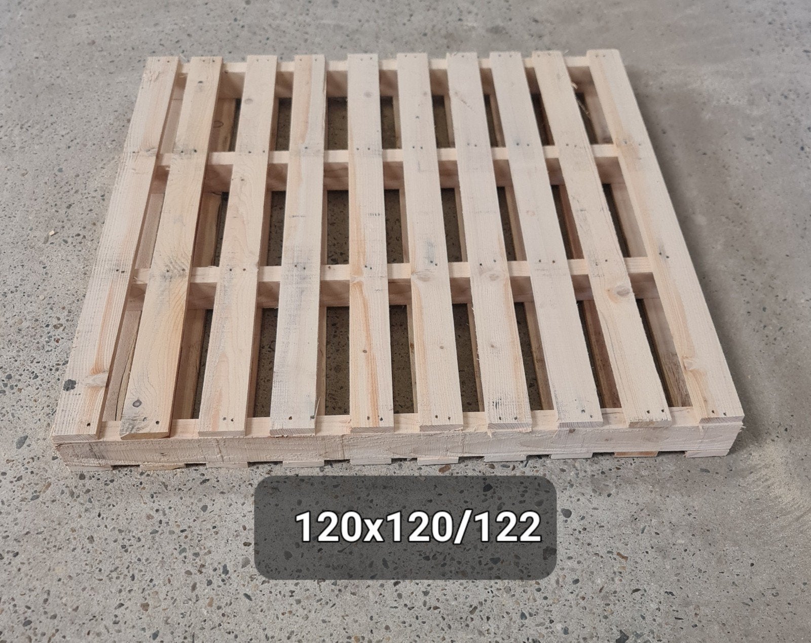 Pallets. 120x120/122, Ophalen, Zo goed als nieuw