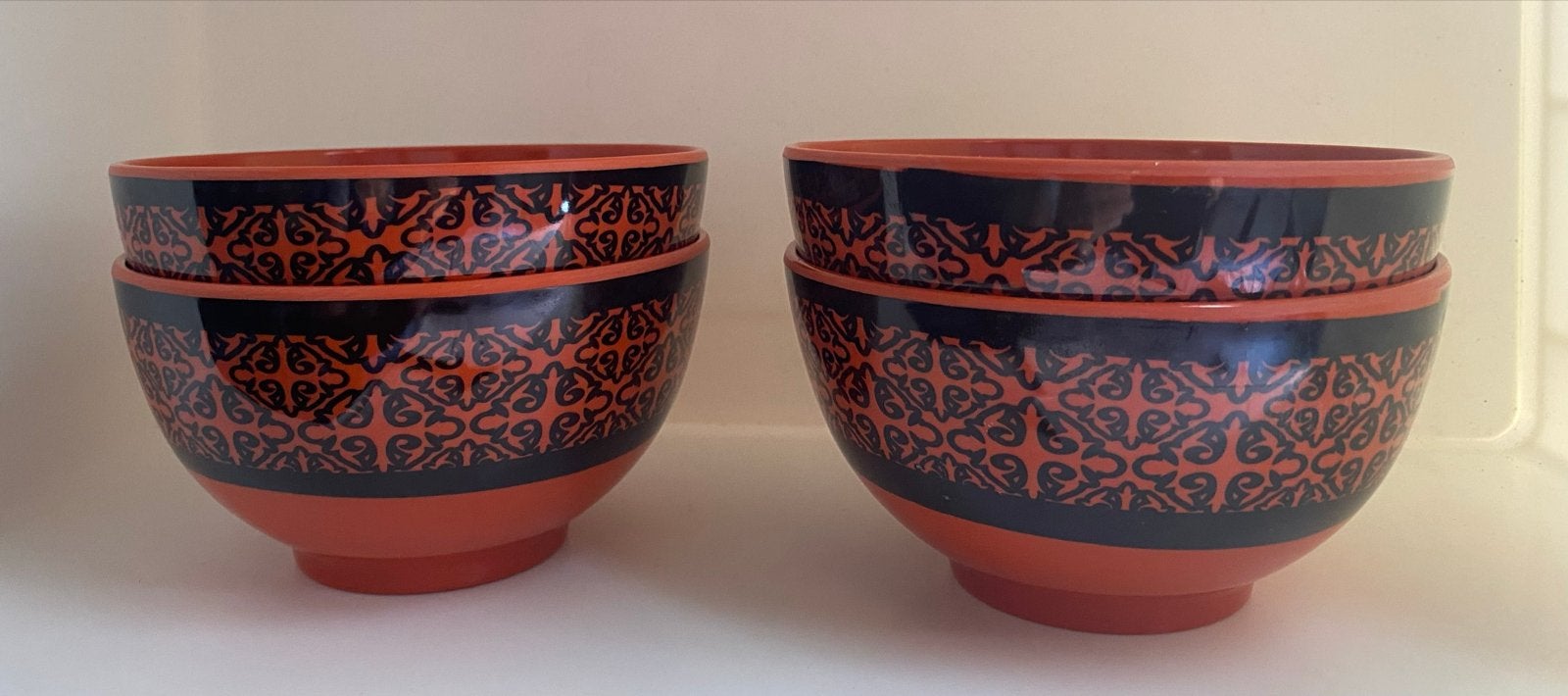 4 Schaaltjes van Conimex, oranje/zwart. Drsn. 12,5 cm., Huis en Inrichting, Keuken | Servies, Kunststof, Ophalen of Verzenden