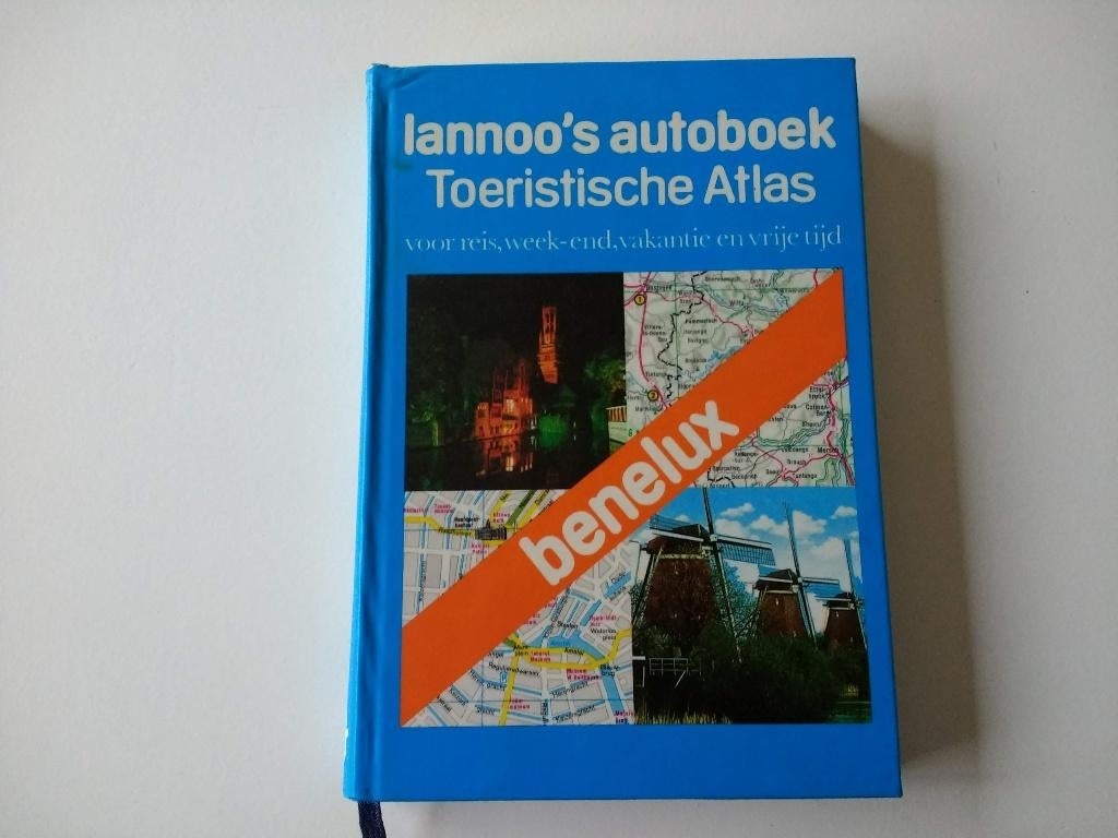 Lannoo's autoboek Toeristische Atlas Benelux in goede staat, Gelezen, Overige typen, Ophalen of Verzenden, 1800 tot 2000
