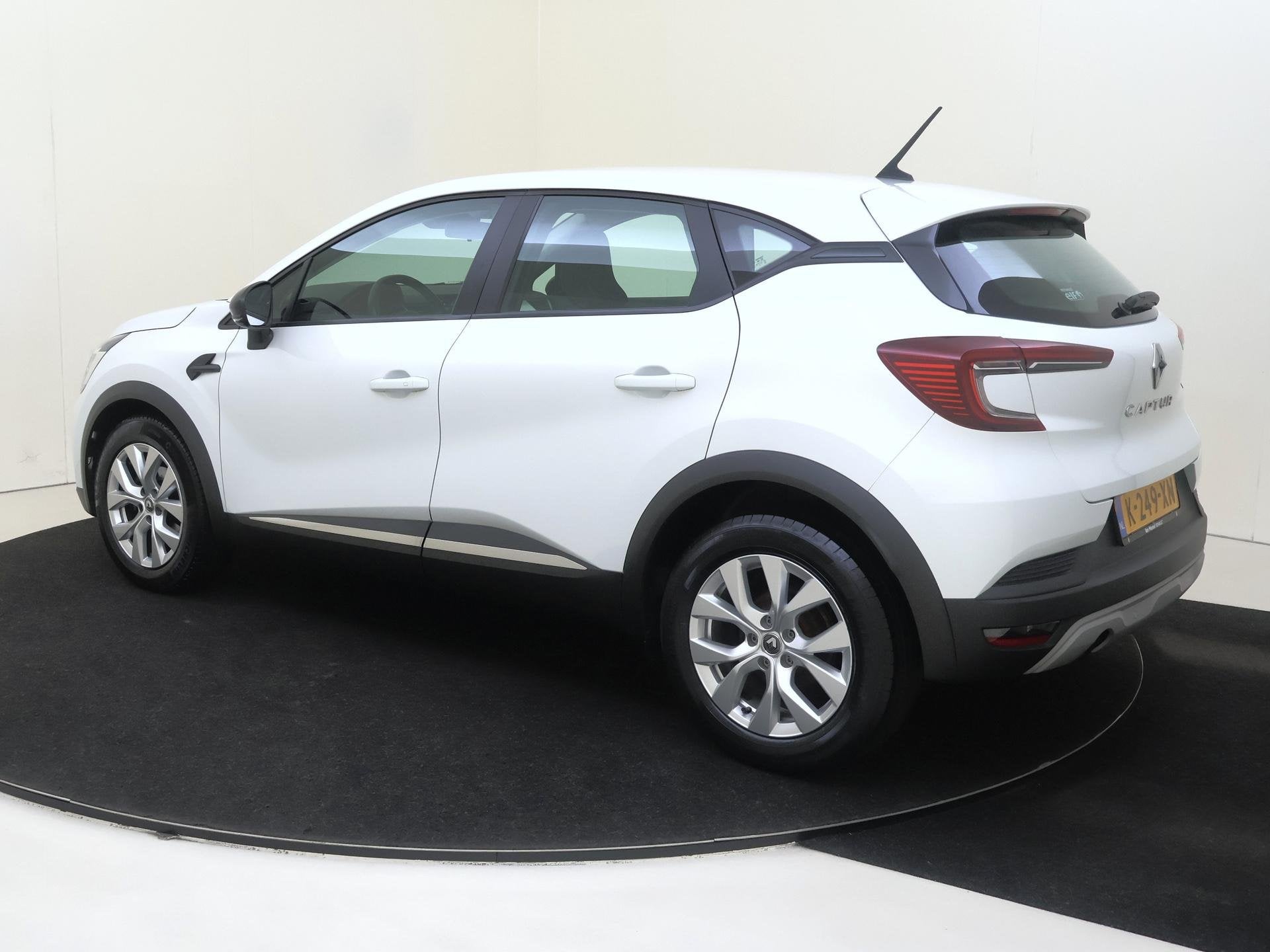 Renault Captur 1.0 TCe 100 Intens | Apple car play/Android a, Auto's, Voorwielaandrijving, Gebruikt, Euro 6, 1165 kg