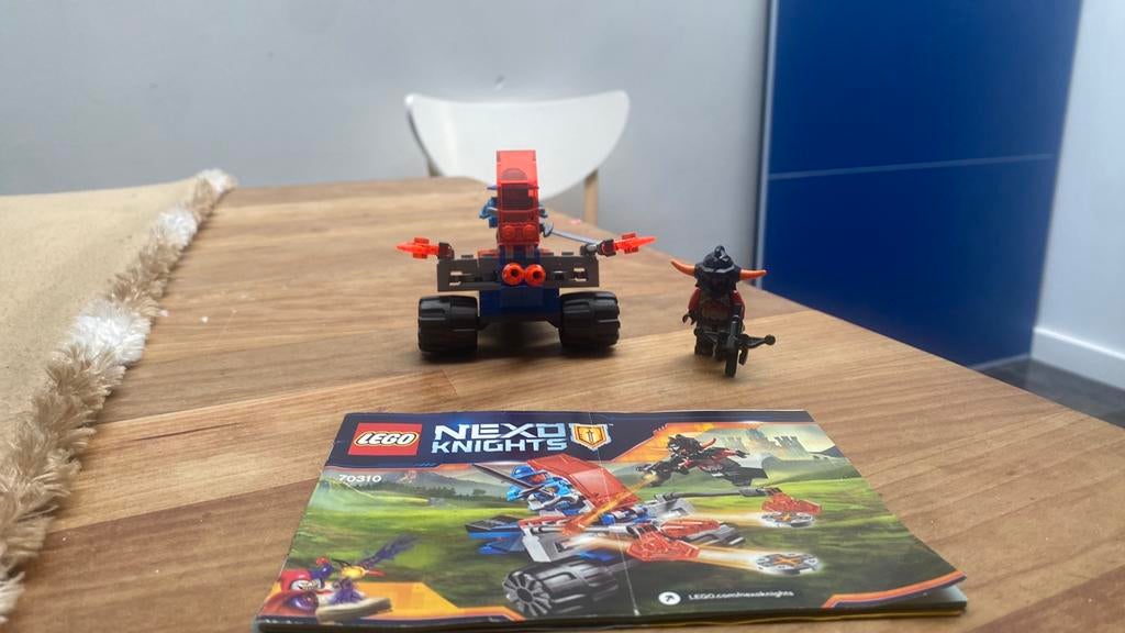 Lego nexo knights 70310, Ophalen of Verzenden, Zo goed als nieuw