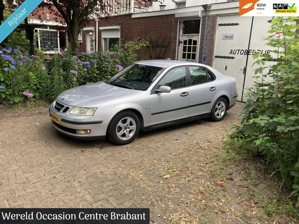 Saab 9-3 Sport Sedan 2.0 turbo Linear apk nieuw, Auto's, Saab, 1998 cc, Gebruikt, 4 cilinders, 150 pk