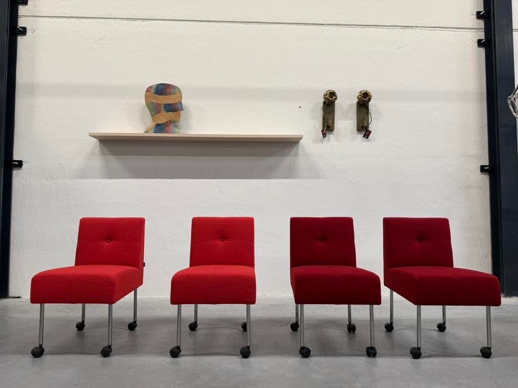 4 Nieuw Gelderland 7714 Knopenstoel Design stoelen Rood Wiel, Huis en Inrichting, Stoelen, Nieuw, Vier, Rood, Ophalen of Verzenden