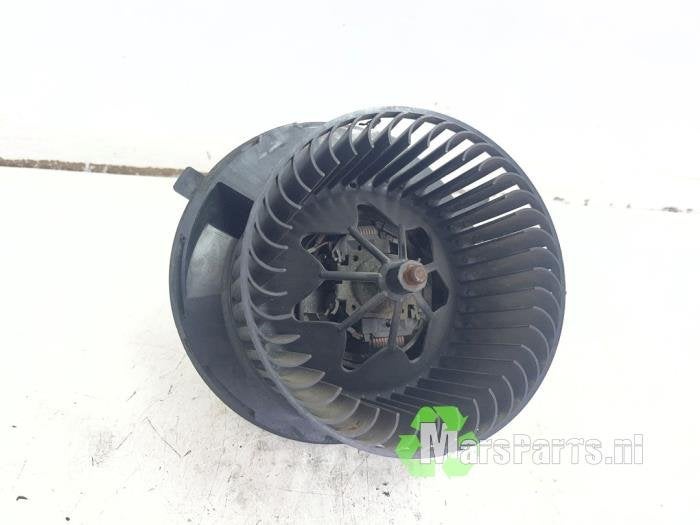 Kachel Ventilatiemotor van een Volkswagen Golf, Gebruikt, -, Volkswagen, -