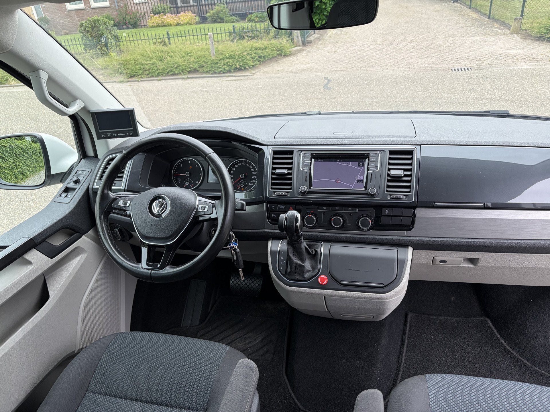Volkswagen Transporter T6 2.0 TDI 150KW E6 4-Motion DSG7 L2H, Auto's, Gebruikt, 4 cilinders, Volkswagen, 2500 kg