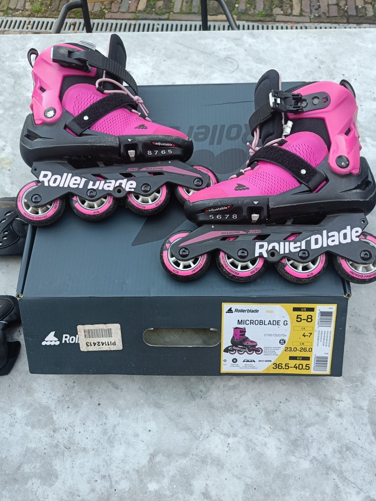 Rollerblade Microblade G rolschaatsen + bescherming, Ophalen of Verzenden, Verstelbaar, Zo goed als nieuw, Kinderen