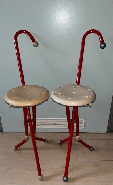 Set van 2 vintage krukken met  Rood/Crème Ulisse kruk, Huis en Inrichting, Ophalen of Verzenden, Gebruikt, Kunststof