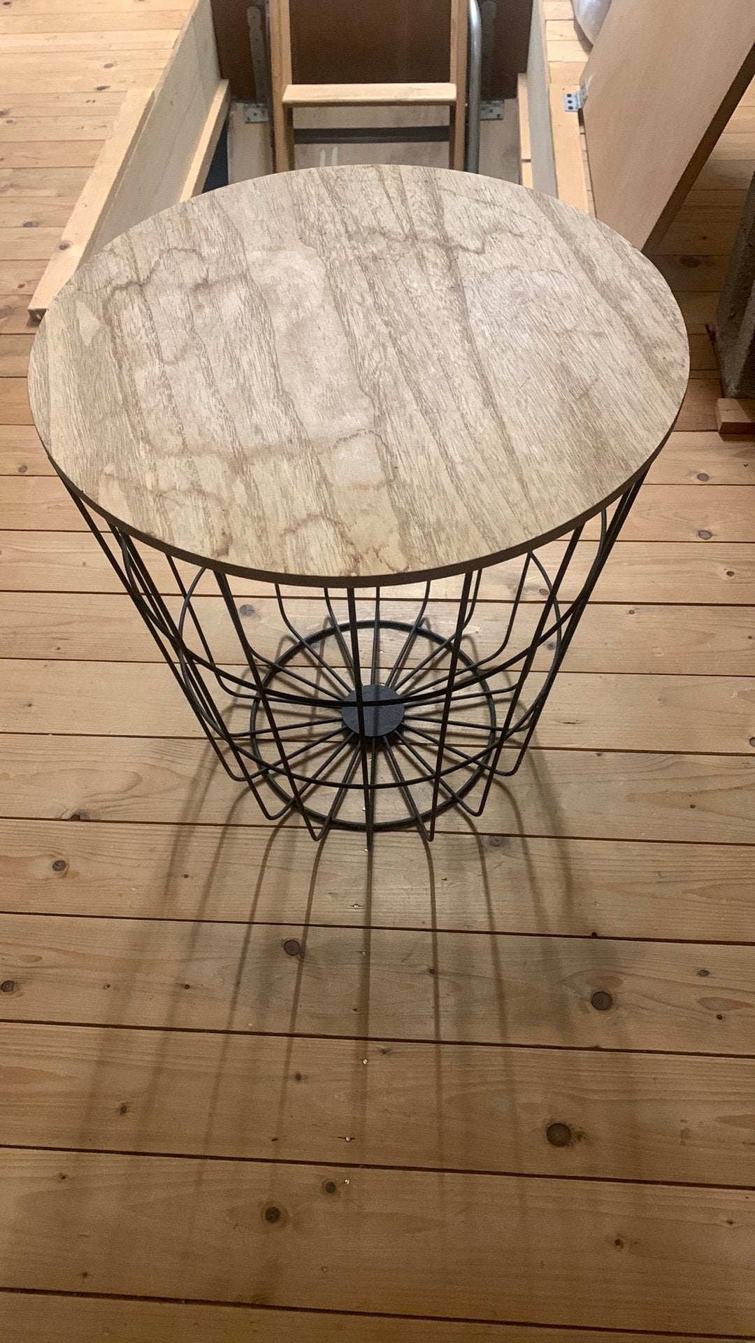Bijzettafelje zwarte draad, Minder dan 55 cm, Gebruikt, Metaal of Aluminium, Rond