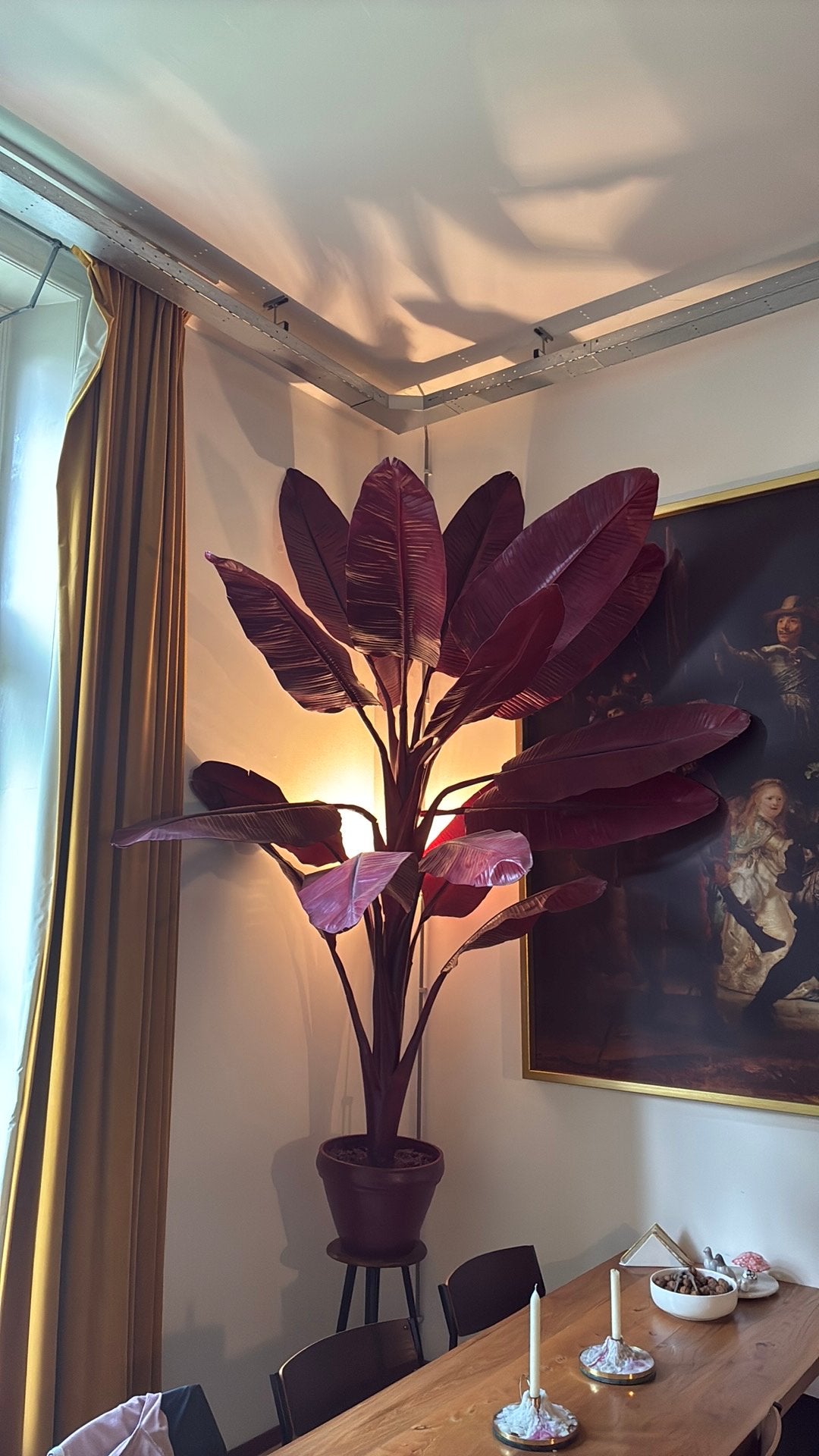 Pols potten. Grote Kunstplant - Rode Bananenplant, Ophalen, Binnen, Kunstplant, Zo goed als nieuw
