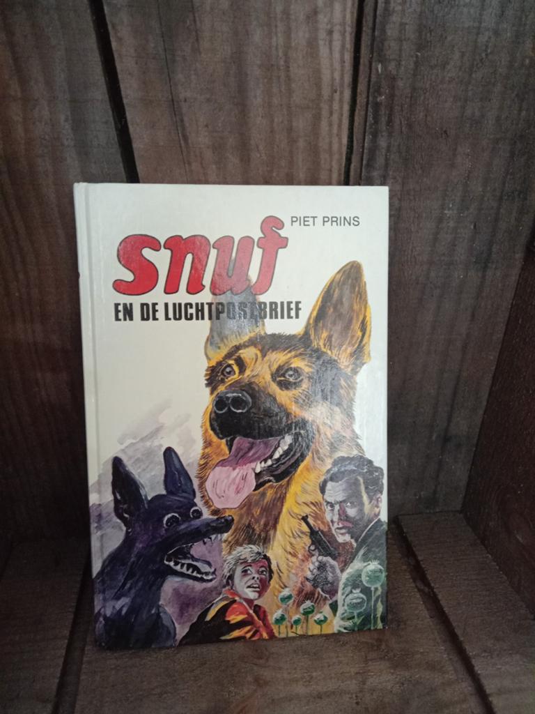 Snuf en de Luchtpostbrief - Piet Prins (2e druk), Boeken, Ophalen of Verzenden, Gelezen, Piet Prins, Fictie algemeen