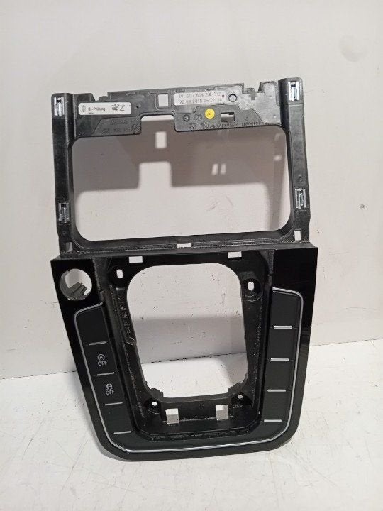 Sierlijst Volkswagen Passat, Onderdelen@venauto.nl, Van der Ven Autorecycling B.V., Gebruikt, Ettenseweg 76, 4706 PB Roosendaal, The Netherlands