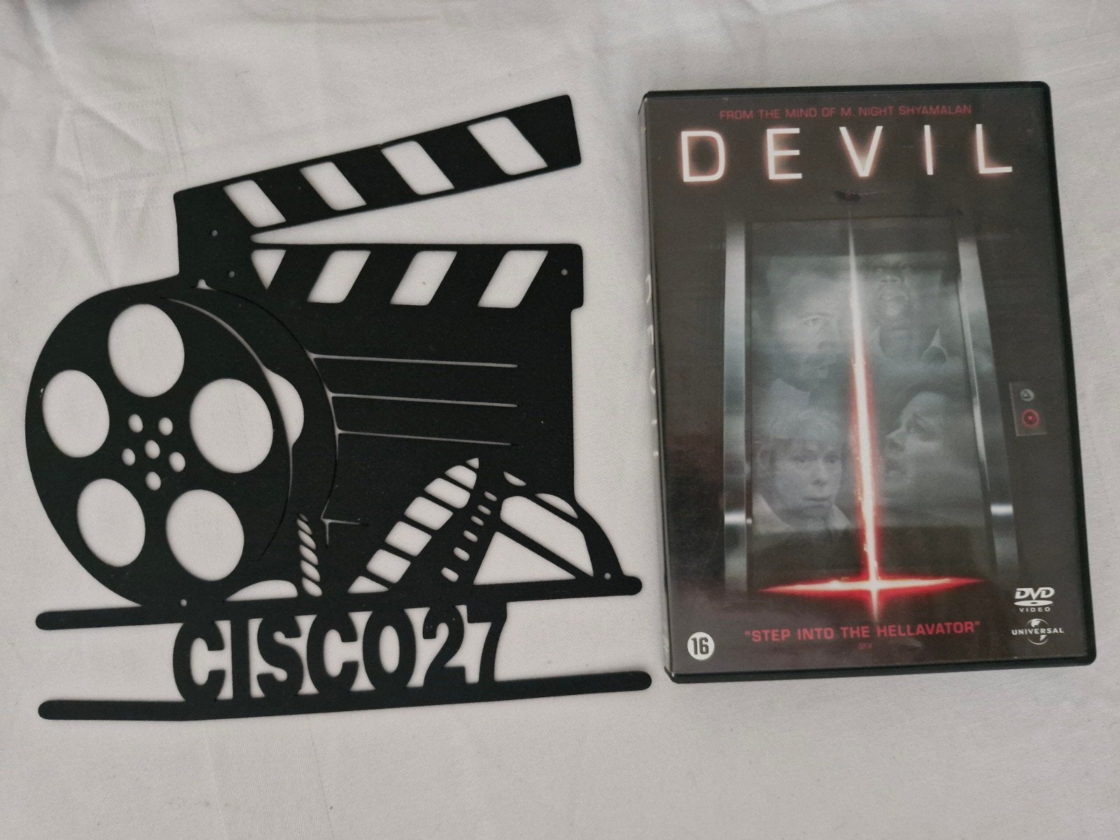 Devil, Vanaf 16 jaar, Ophalen of Verzenden, Zo goed als nieuw, Bovennatuurlijke thriller