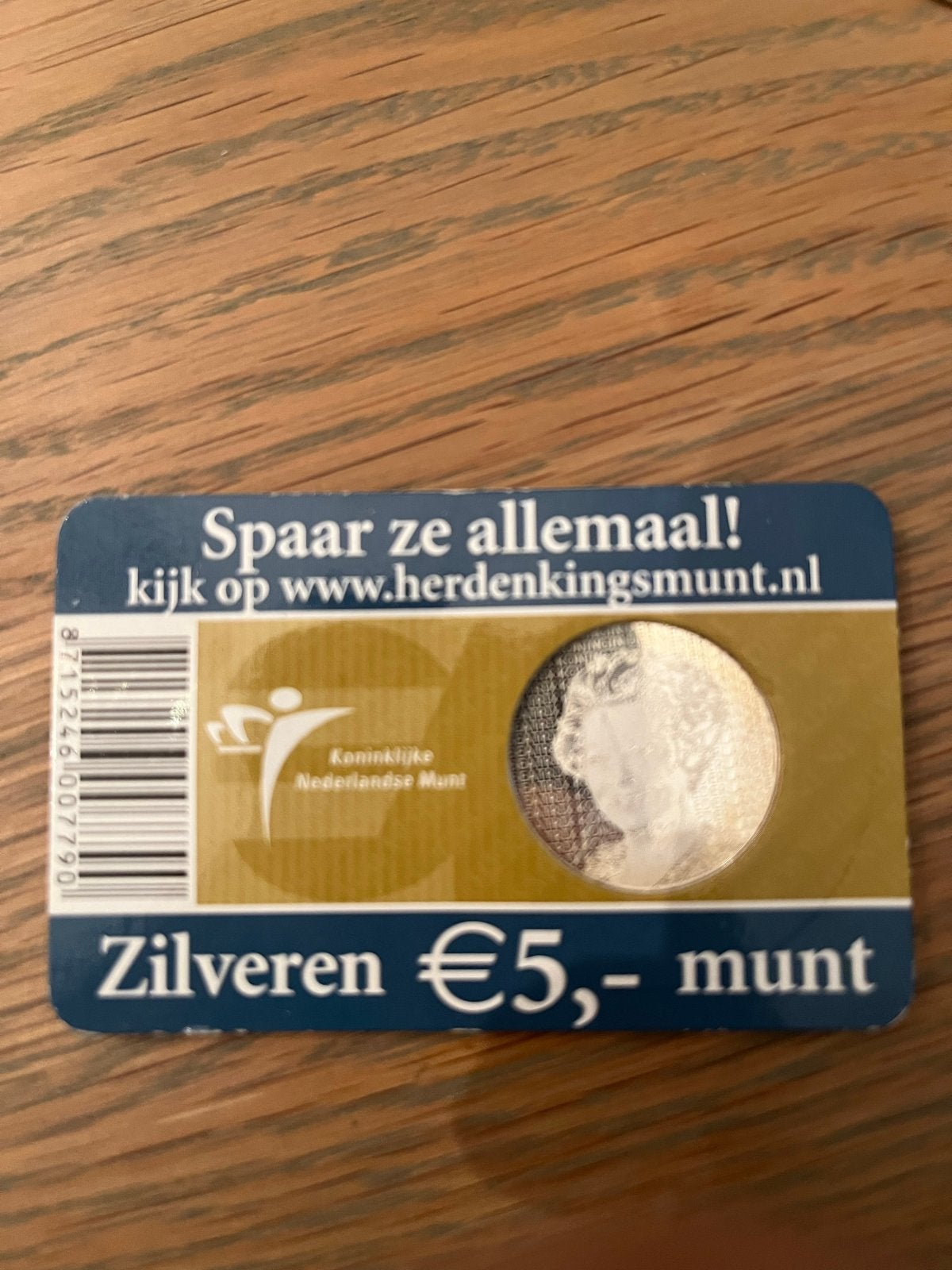 4 Nederlandse Herdenkingsmunten - Zilveren Vijfjes, Setje, Koningin Beatrix, Zilver, Euro's