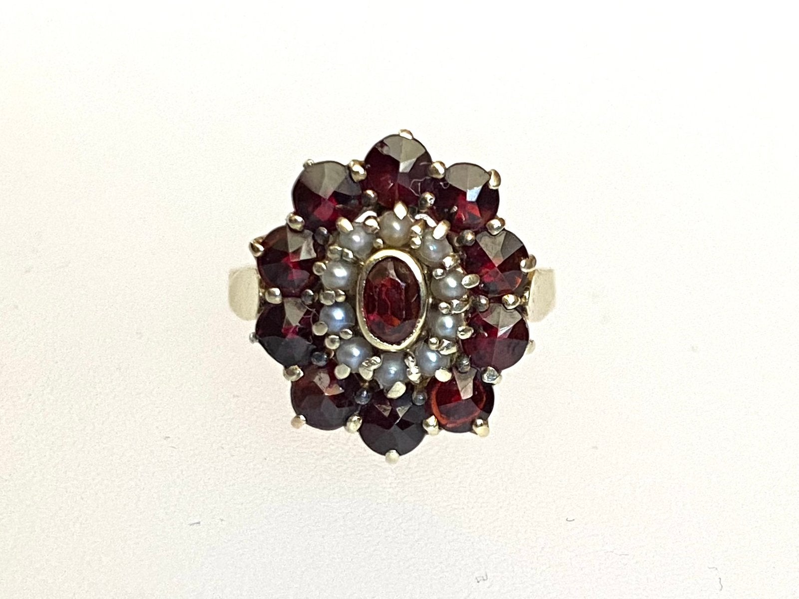 Vintage ring goud granaat parel, Verzenden, Goud, Ring, Met edelsteen