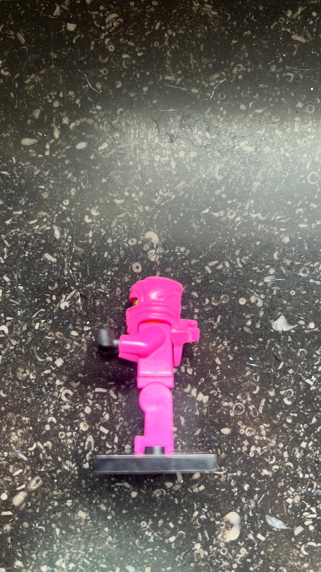 Foto 3 van Ninjago pink zane figuur