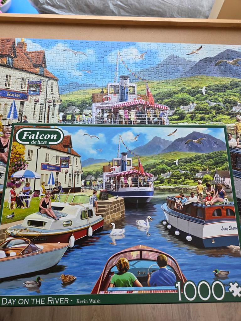 Falcon puzzel Day on the river 1000 stukjes, Ophalen, 500 t/m 1500 stukjes, Zo goed als nieuw