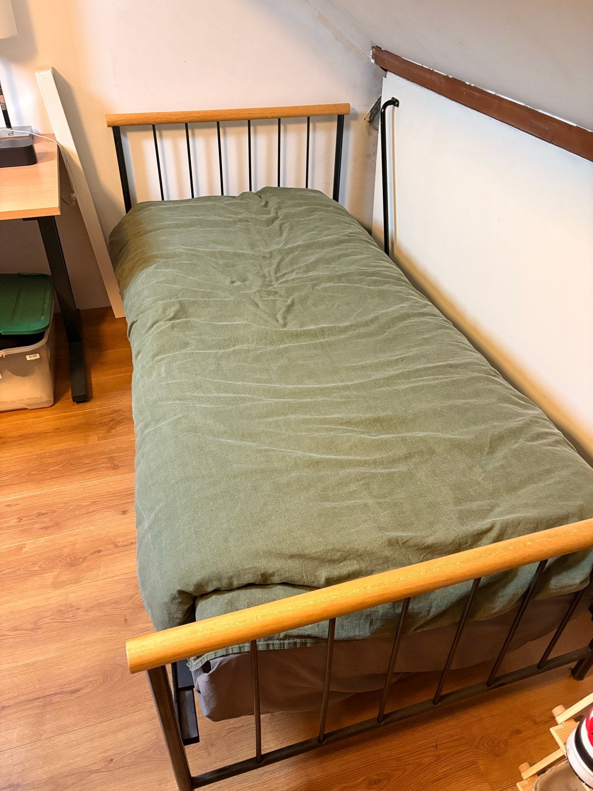 Eenpersoonsbed 200x90cm met lattenbodem, Huis en Inrichting, Slaapkamer | Bedden, Ophalen, Gebruikt, 90 cm, Eenpersoons
