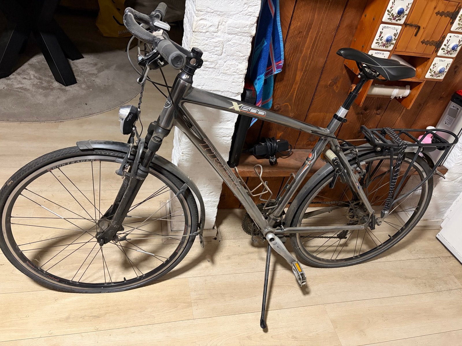 Trek X600 hybride fiets met voorvering (opknapper), 28 inch, Gebruikt, Vering, Velgrem