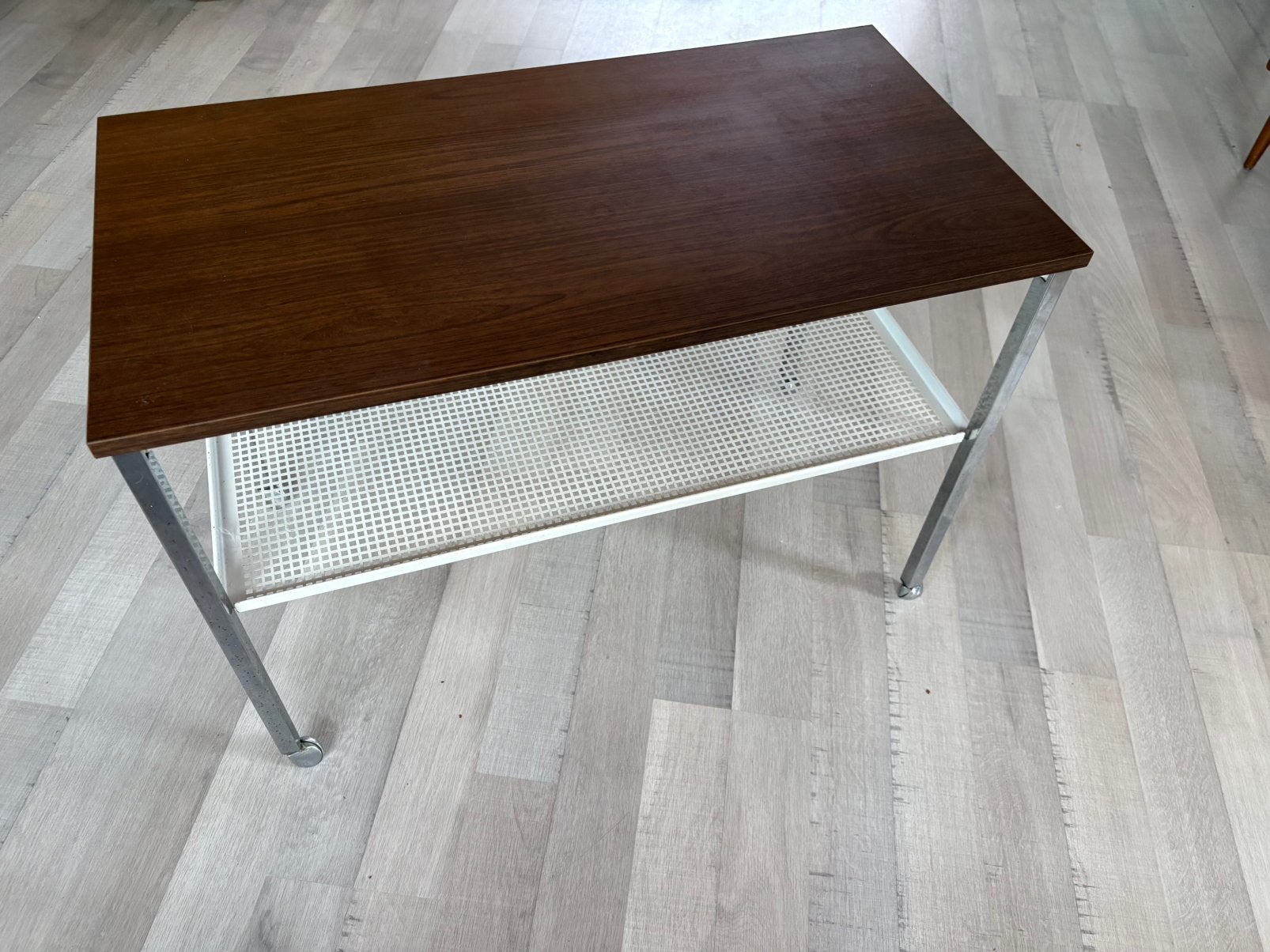 Vintage bijzet/ dranken/stereo tafeltje, Ophalen, 25 tot 50 cm, Rond, 50 tot 100 cm