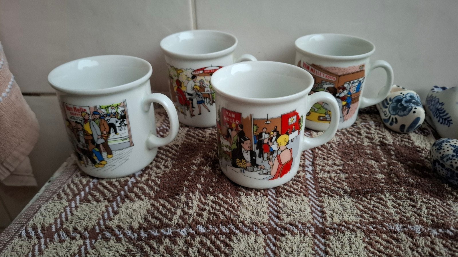 4 van nelle mokken bekers vintage retro kronester, Ophalen of Verzenden, Huis en Inrichting