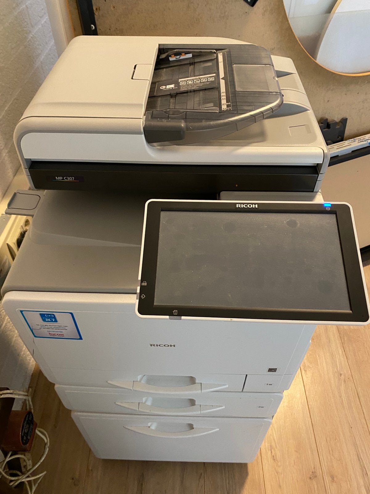 Goed onderhouden Ricoh printer MP C307 + magenta toner, Computers en Software, Printers, Ophalen, Zo goed als nieuw, Scannen