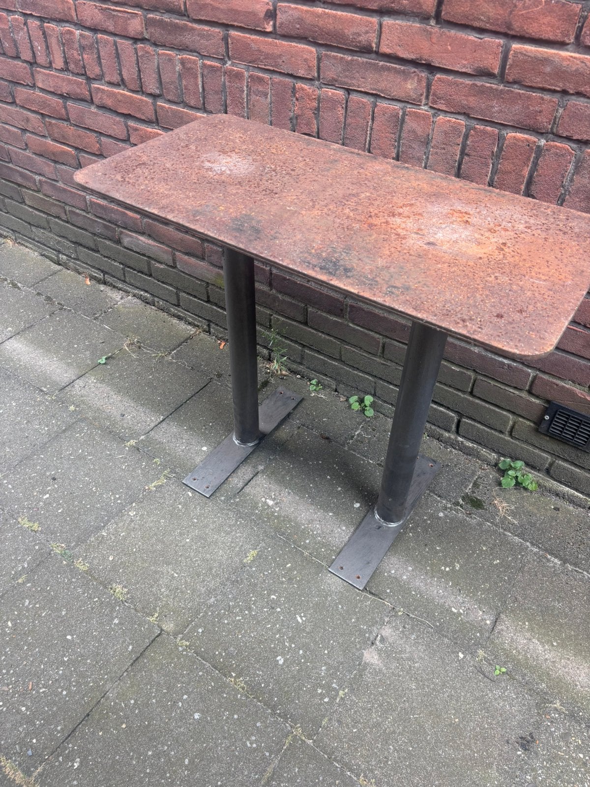 Oud ijzer, Ophalen, Zo goed als nieuw, Rond, Metaal