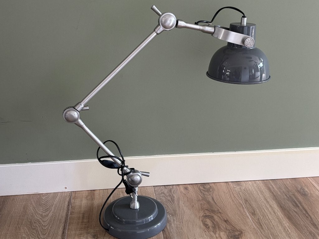 Industriële tafel / bureaulamp Loods5 /Jielde, Ophalen of Verzenden, Zo goed als nieuw, Bureaulamp