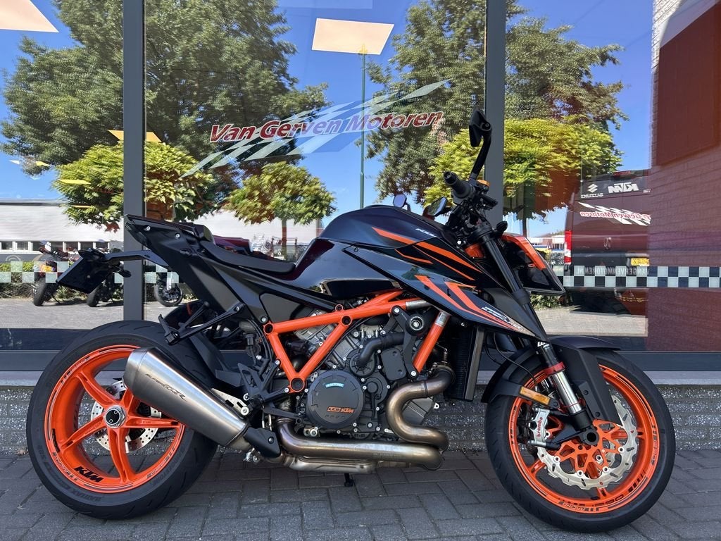 KTM 1290 SUPER DUKE R 2024, Motoren, Naked bike, Gebruikt, Bedrijf
