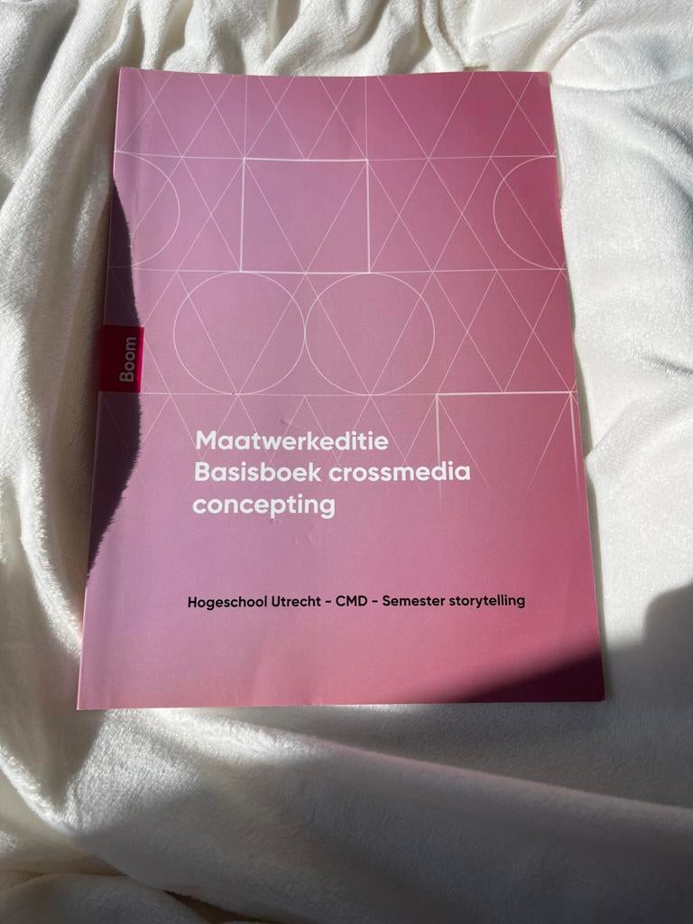 Basisboek crossmedia concepting - Hogeschool Utrecht, Ophalen of Verzenden, Gamma, Zo goed als nieuw, HBO