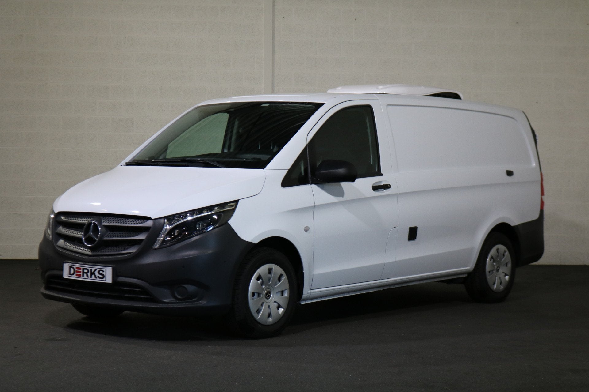 Mercedes-Benz Vito 116 CDI Automaat Koelwagen Dag & Nacht Le, Auto's, Automaat, Gebruikt, 4 cilinders, 2245 kg