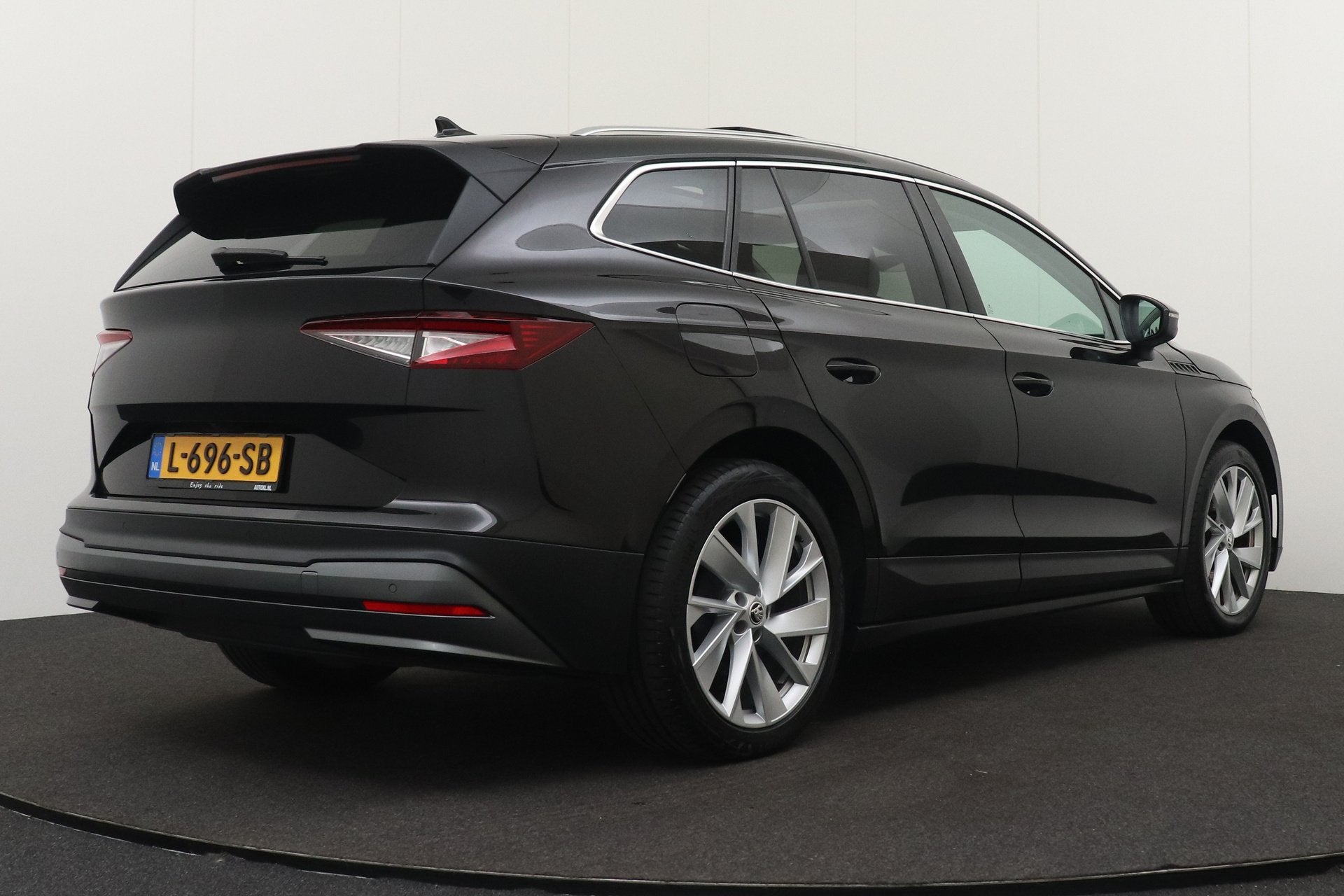 Skoda Enyaq iV 80 (SOH 92%) Pano-dak Adapt. Cruise Carplay, Auto's, Dealer onderhouden, Achterwielaandrijving, Gebruikt, Leder en Stof