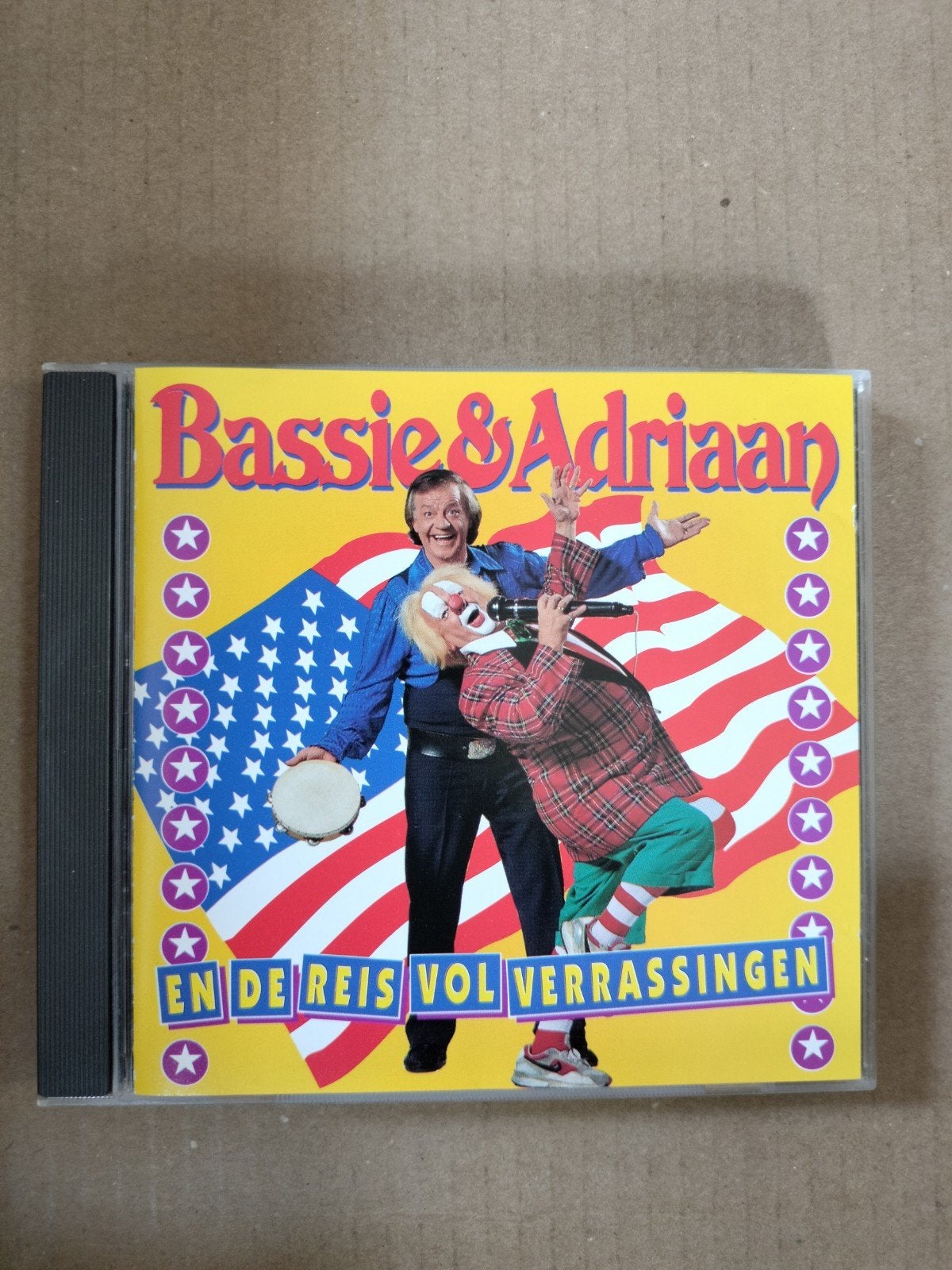 Bassie & Adriaan - En de reis vol verrassingen CD, Gebruikt, 3 tot 5 jaar, Verzenden, Muziek