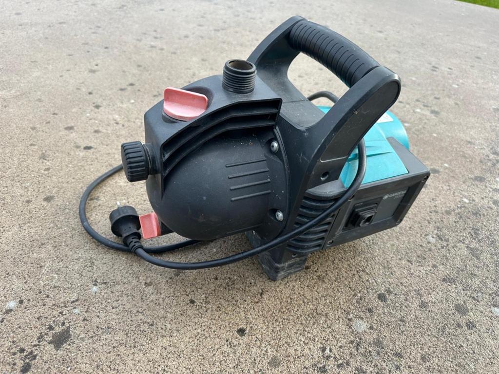 Husqvarna Beregeningspomp, Tuin en Terras, Ophalen of Verzenden, Gebruikt, Elektrisch, Beregeningspomp
